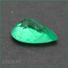 Smaragd Schmuckstein Tropfenform 3,60 ct. UNIKAT