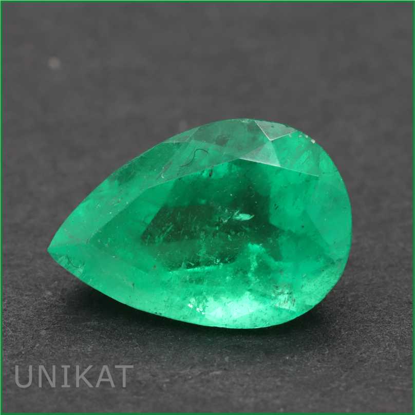 Smaragd Schmuckstein Tropfenform 3,60 ct. UNIKAT